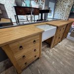 Freestanding Oak Kitchen Furniture with Belfast Sink - Image 7